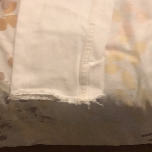 Zara white button jeans - Picture 2 of 3